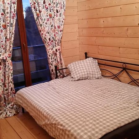 לינה וארוחת בוקר Maubray Au Chalet מראה חיצוני תמונה