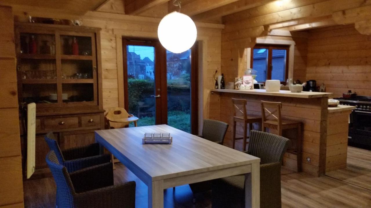 לינה וארוחת בוקר Maubray Au Chalet מראה חיצוני תמונה